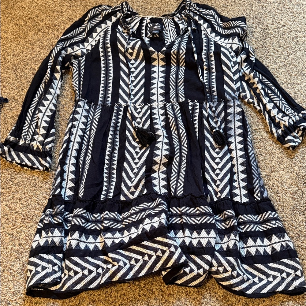 Mauve by Anthropologie Black and Cream Embroidered Zigzag Dress